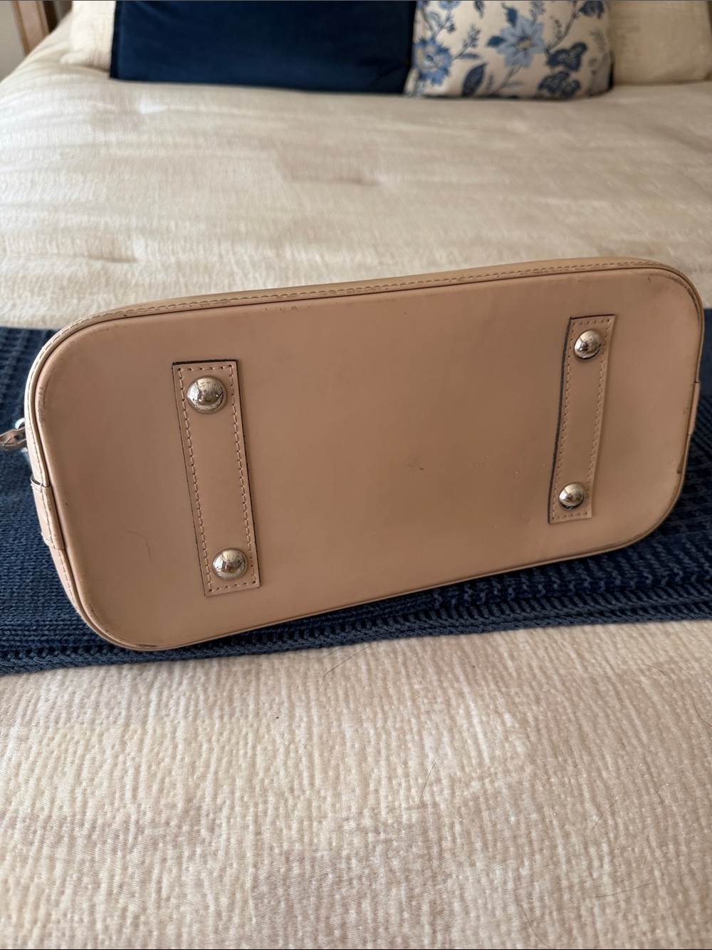 Louis Vuitton Alma Epi Leather Top-Handle - Picture 5 of 13